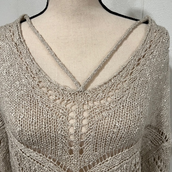 Braeve Anthologies crochet knit v neck with strap sweater tunic top - Picture 9 of 10